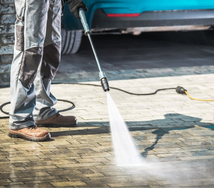 Interlock versus concrete driveway cleaning comparison Dubai