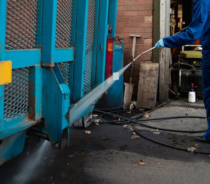 oil-grease-removal-parking-dubai.jpg